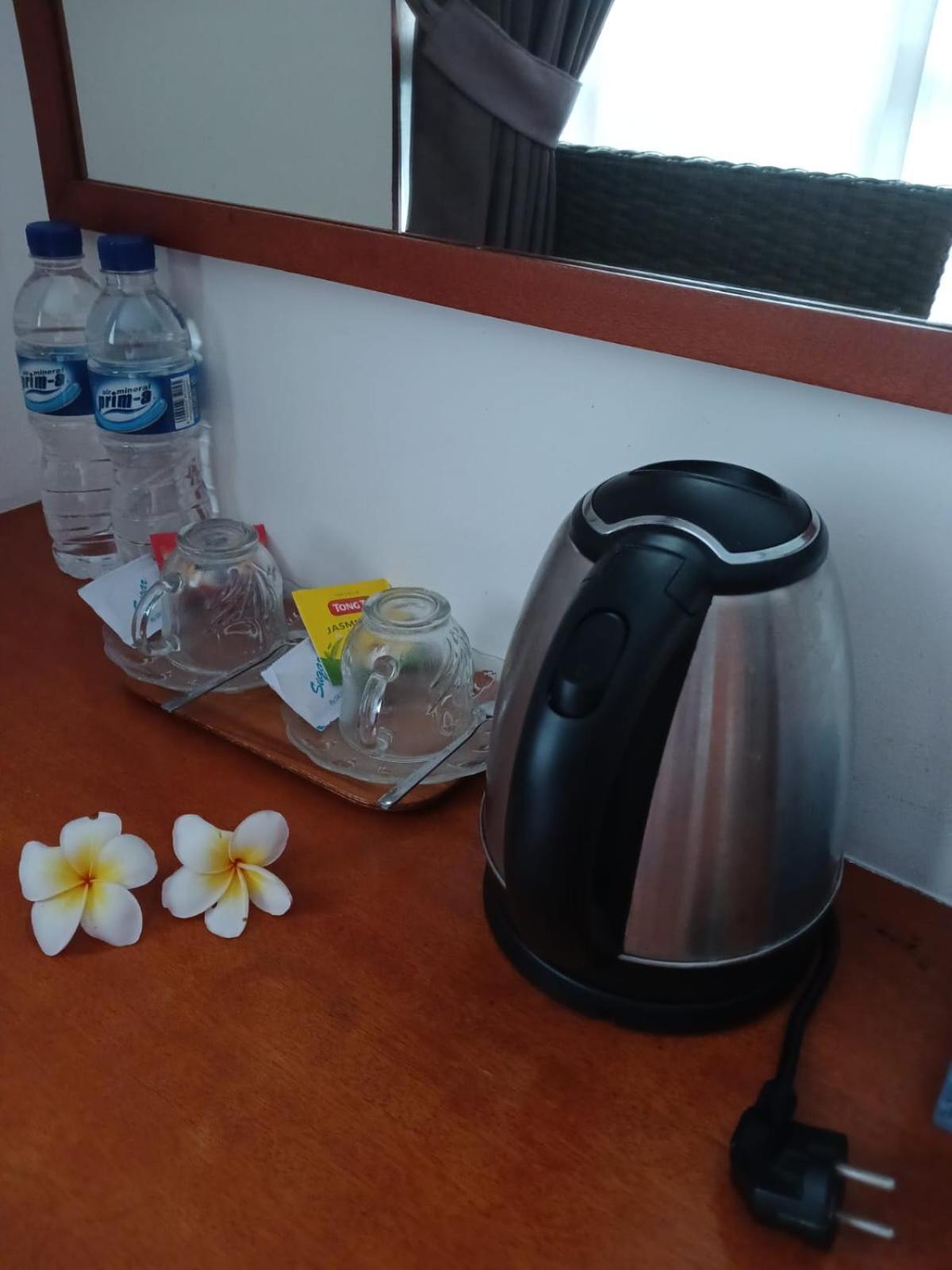Pudak Sari Unizou Hostel Kuta Lombok Eksteriør billede
