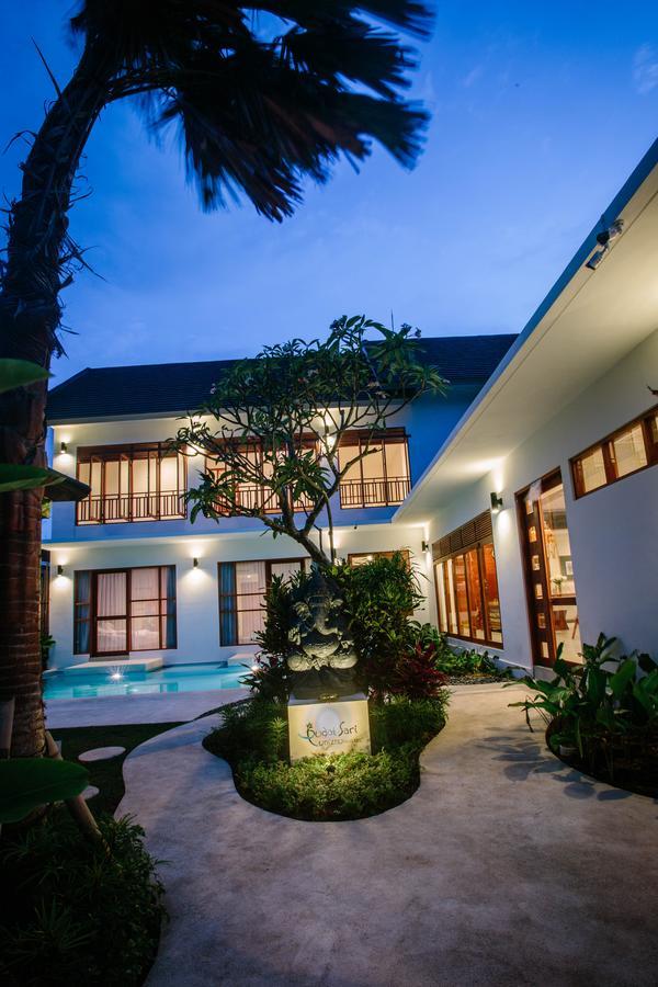 Pudak Sari Unizou Hostel Kuta Lombok Eksteriør billede